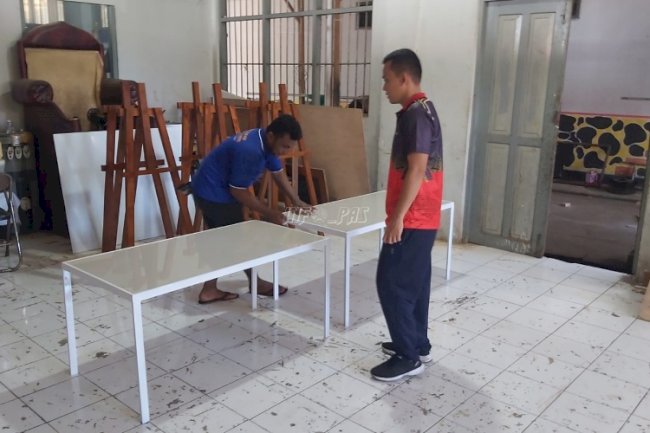 Warga Binaan Lapas Ambon Hasilkan Berbagai Meja Berkualitas