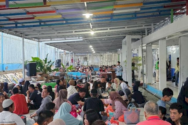 Hangatnya Suasana Buka Puasa Warga Binaan Lapas Pangkalpinang bersama Keluarga
