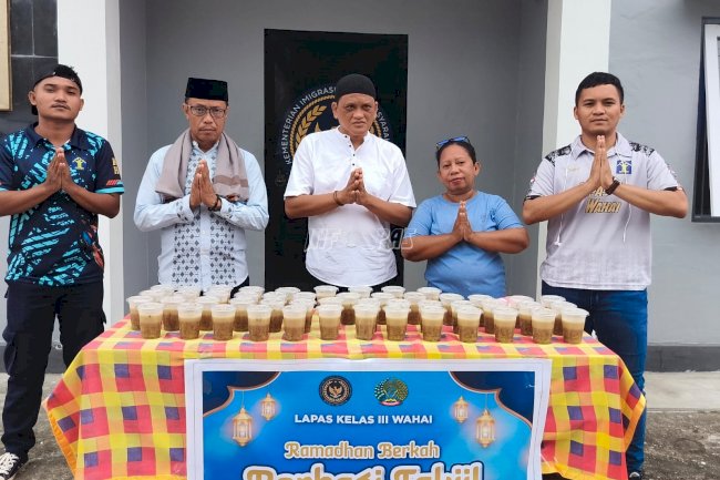 Rangkaian Hari Bakti Pemasyarakatan Ke-61, UPT Pemasyarakatan Berbagi Takjil