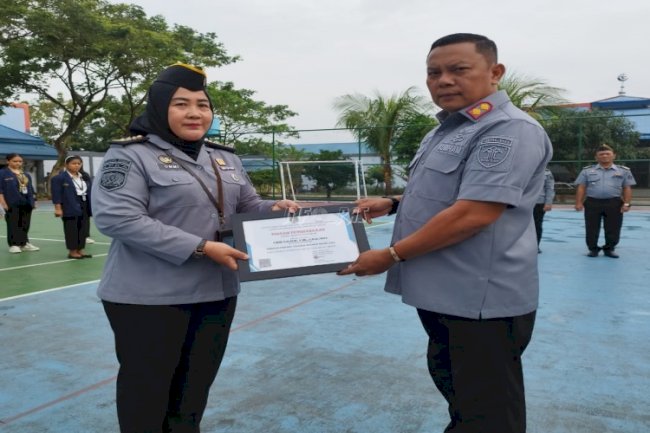 LPKA Medan Berikan Penghargaan Petugas Teladan Maret 2025