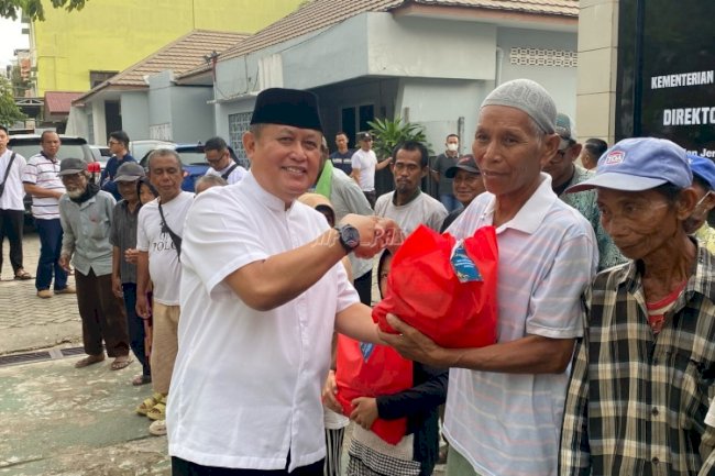 Kanwil Ditjenpas Kalsel dan PIPAS Salurkan Bansos dan Takjil kepada Masyarakat