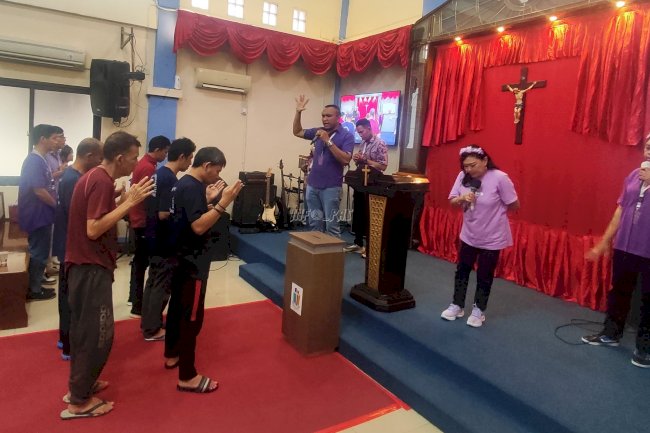 Kebaktian Rutin Perkuat Kerohanian Warga Binaan Lapas Cipinang