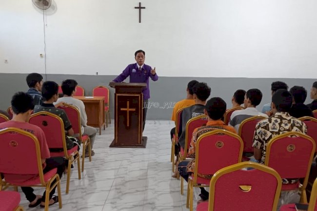 Tunaikan Ibadah Kebaktian, Anak Binaan LPKA Medan Peroleh Hak Beribadah 