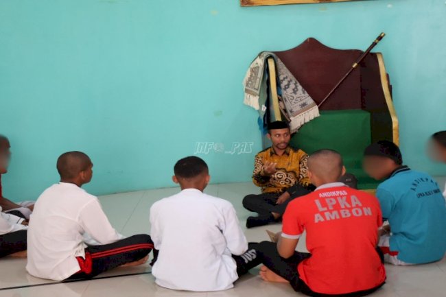 LPKA Ambon Bina Kepribadian Anak Binaan dengan Ceramah dan Diskusi Agama