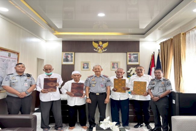 Peringati Hari Lansia, Lapas Ambon Berikan Remisi kepada Lima Warga Binaan