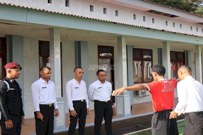 CASN Kanwil Ditjenpas Maluku Praktik Penggeledahan di LPKA Ambon