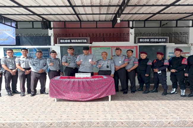 Cegah Narkoba dan Handphone, Lapas Sumedang Gelar Razia Mendadak
