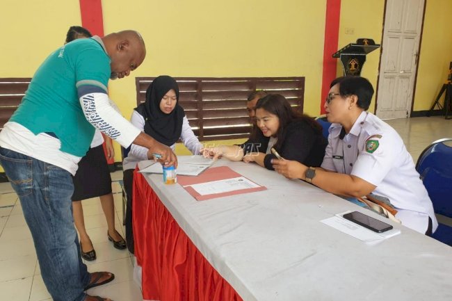 Komitmen Bebas Narkoba, Lapas Tual Tes Urine Massal Pegawai dan Warga Binaan