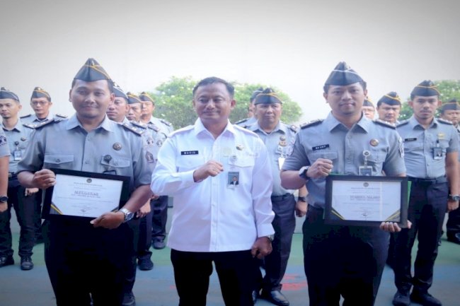 Lapas Cipinang Berikan Penghargaan Petugas Berprestasi Periode Juni 2025
