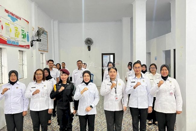 Dukung Integritas, Lapas Perempuan Ambon Anugerahkan Penghargaan Pegawai Teladan