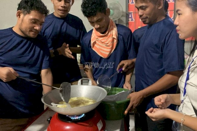 Praktik Pengolahan Tempe & Keripik Singkong, Lapas Ambon Dorong Kemandirian Warga Binaan