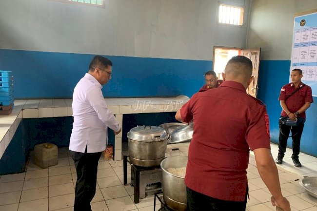 Tiingkatkan Layanan Pemasyarakatan, Kakanwil Ditjenpas Maluku Kunjungi Lapas dan Bapas Saumlaki