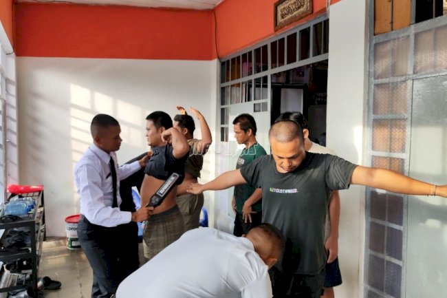 Pastikan Keamanan dan Ketertiban, Lapas Jambi Razia Hunian Warga Binaan