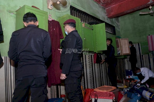 Dukung Pembinaan, Lapas Narkotika Muara Sabak Razia Jamin Keamanan