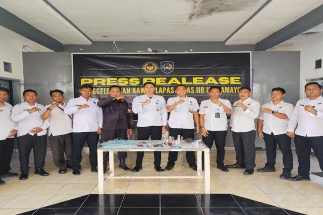 Lapas Indramayu Razia Kamar Hunian, Jaga Kondusivitas dan Cegah Gangguan Kamtib