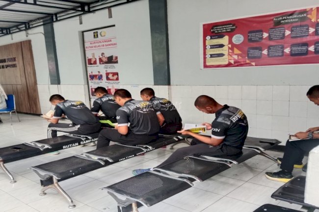 Puskeling di Rutan Sampang, Penuhi Minat Baca Petugas dan Pengunjung 