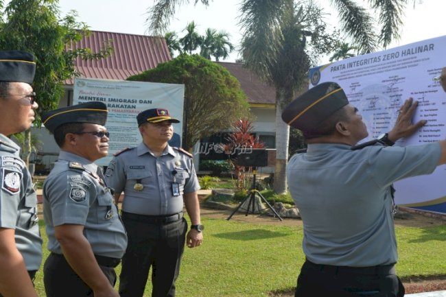 Penandatanganan Pakta Integritas, Lapas Muara Tebo Berkomitmen Zero Halinar