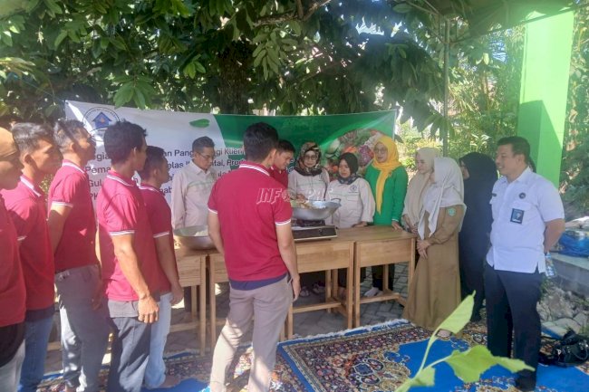 Bapas Amuntai Gandeng PKBM Lathiiful Khabiir Latih Klien Buat Dodol Wajik