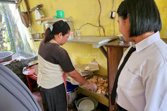 Dukung UMKM, Lapas Tual Latih Warga Binaan Buat Kue Susu