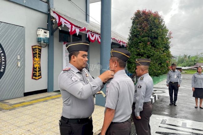 Dua Petugas Rutan Ambon Naik Pangkat, Karutan Tekankan Profesionalisme