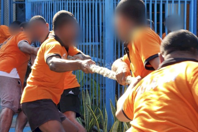 Lewat Tarik Tambang, Lapas Kalabahi Kobarkan Semangat HUT Ke-80 RI