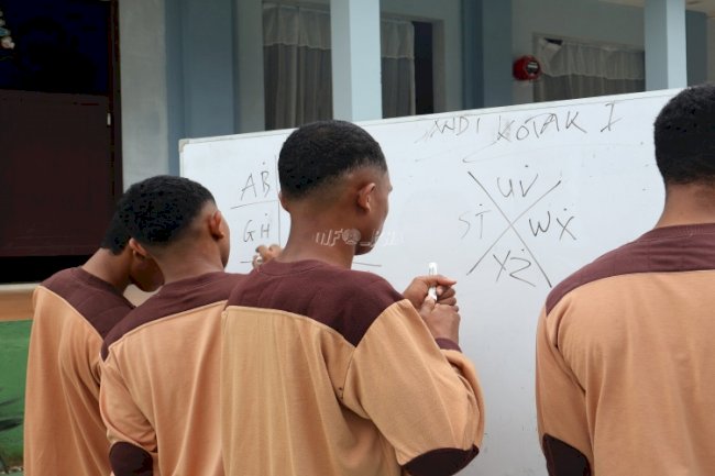 Anak Binaan LPKA Ambon Pelajari Keterampilan Dasar Pramuka