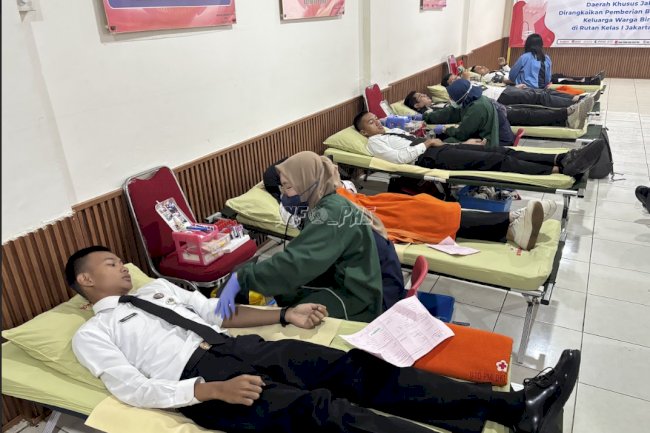 Bergerak PRIMA, Lapas Cipinang Ikuti Donor Darah & Bansos di Rutan Jakarta Pusat