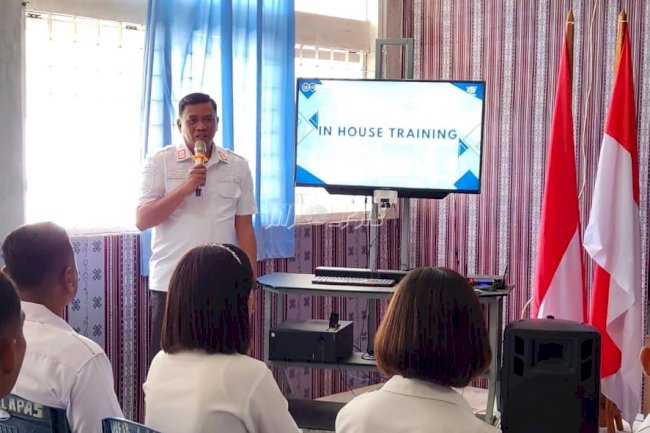 Dorong Budaya Kerja Profesional dan Akuntabel, Kalapas Kalabahi Gelar In House Training