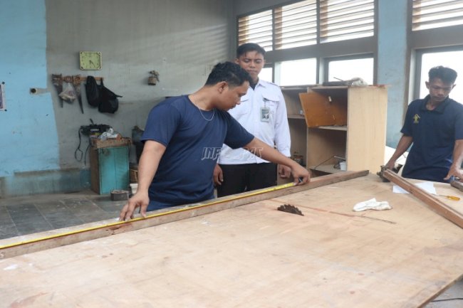 Lapas Jambi Hasilkan Produk Mebel Berkualitas lewat Program Pembinaan Kemandirian