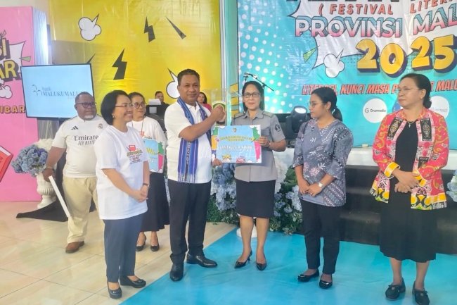 Pekan Literasi Maluku, Lapas Ambon Terima Bantuan 200 Buku untuk Warga Binaan