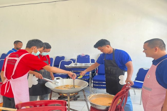 Masuki Pelatihan Tata Boga Hari Ke-7, Warga Binaan Lapas Muara Tebo Praktik Buat Gorengan