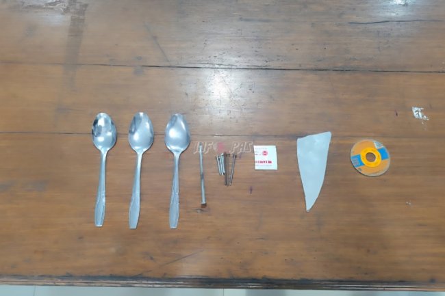 Penggeledahan Blok Hunian, Lapas Saparua Amankan Barang Terlarang