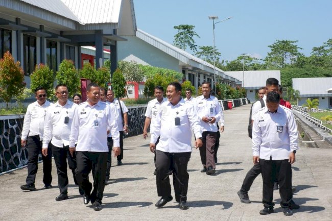 Kakanwil Ditjenpas Jateng Tinjau Proyek Strategis Pemasyarakatan di Nusakambangan