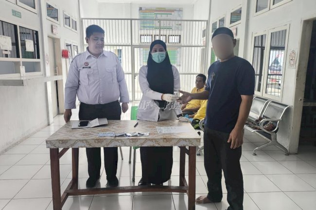 Pastikan Rehabilitasi Berhasil, Lapas Narkotika Muara Sabak Tes Urine Warga Binaan