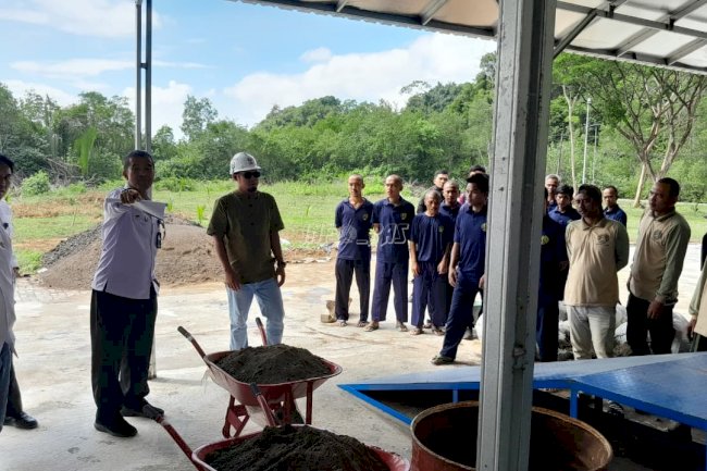 Warga Binaan Lapas Nirbaya Ikuti Pelatihan Pembuatan Paving Block dan Batako dari Limbah FABA