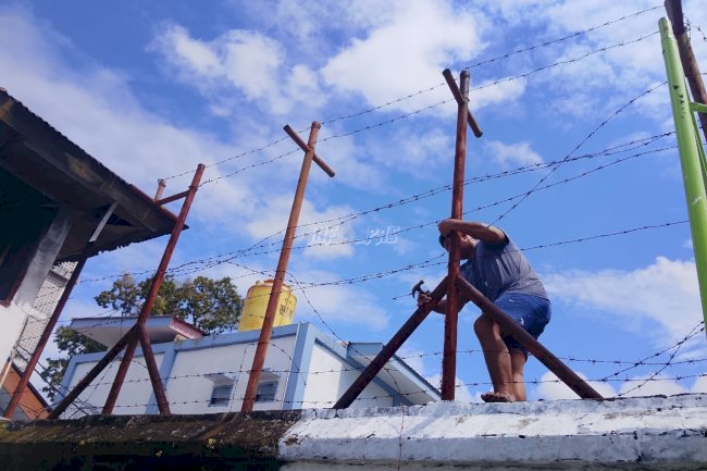 Optimalisasi Keamanan, Lapas Saparua Ganti Kawat Pagar Berkarat