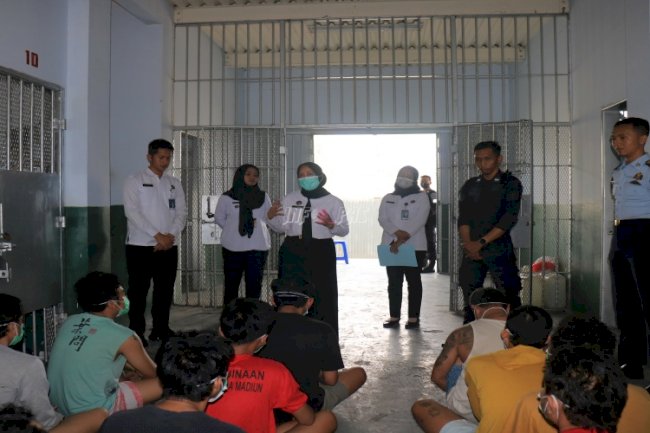 Tim Medis Lapas Pemuda Madiun Berikan Edukasi Hidup Sehat bagi Warga Binaan 