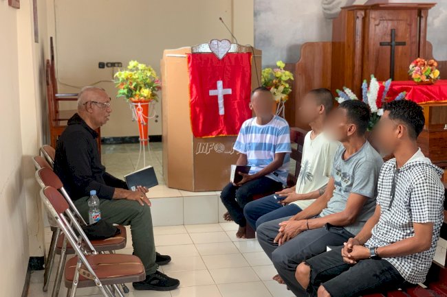 Lapas Saumlaki Gandeng Komunitas Api Menyala Gelar Pembinaan Kerohanian Kristen