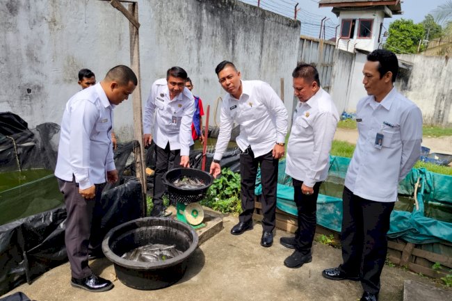 Panen Lele, Rutan Baturaja Dorong Ketahanan Pangan dan Kemandirian Warga Binaan