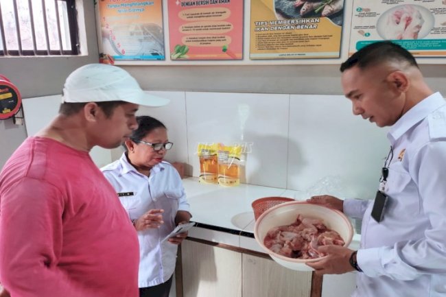 Pastikan Akuntabilitas, Lapas Wahai Ajak Vendor Bama Tinjau Area Dapur