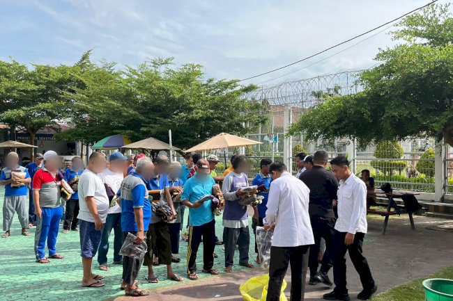 Lapas Palu Peduli Lansia, Bagikan Perlengkapan Kebersihan dan Nutrisi Tambahan