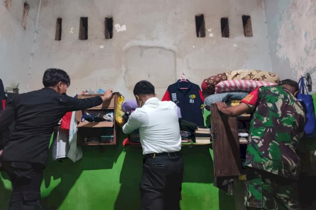 Razia Gabungan Lapas Wahai-TNI, Pastikan Blok Hunian hingga Wartelsuspas Aman