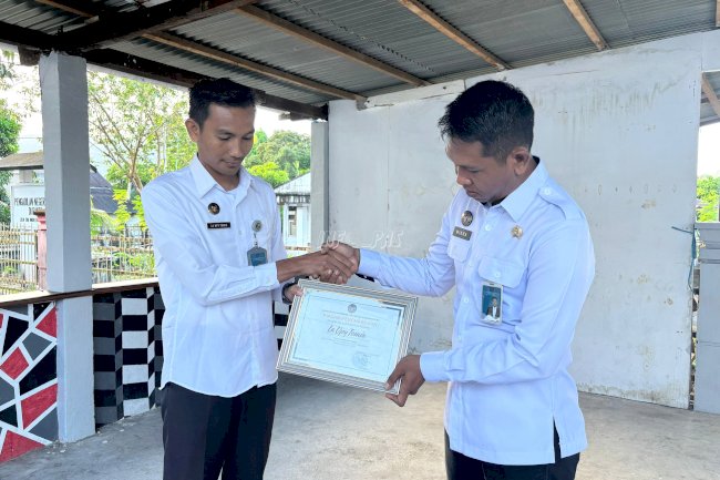 Dorong Kinerja ASN, Lapas Bandanaira Berikan Penghargaan Pegawai Teladan