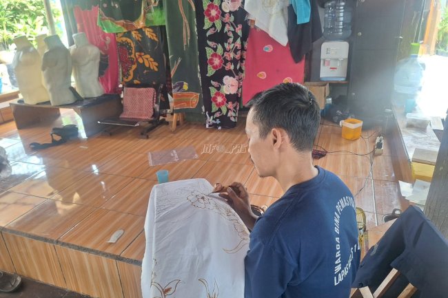 Batik Lintas 5, Wujud Kemandirian Warga Binaan Lapas Cipinang di Hari Batik Nasional