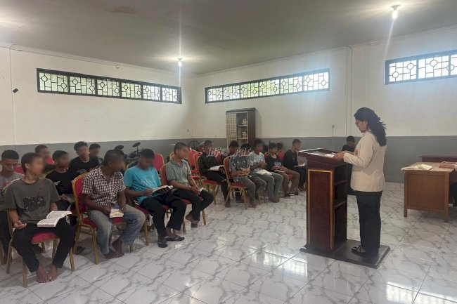 LPKA Medan Tanamkan Nilai Rohani Anak Binaan Lewat Pelayanan STT Abdi Sabda