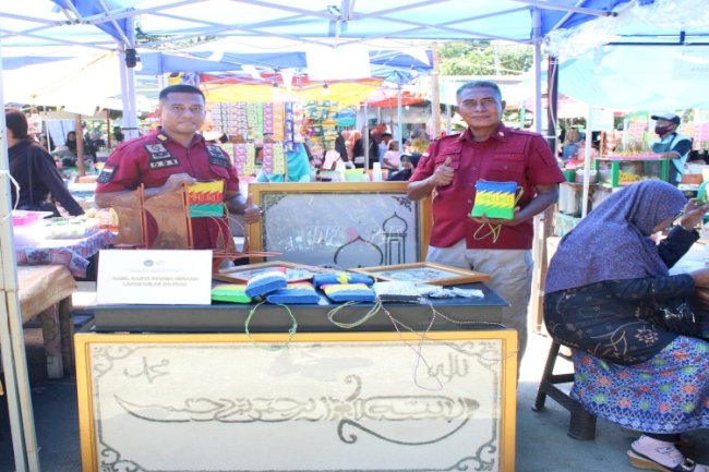 Produk Lapas Piru di Pasar UMKM Waimital Curi Perhatian Pengunjung