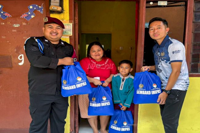 Tebar Kebaikan lewat ‘Jumat Berkah’, Lapas Cibinong Bagikan Sembako untuk Masyarakat