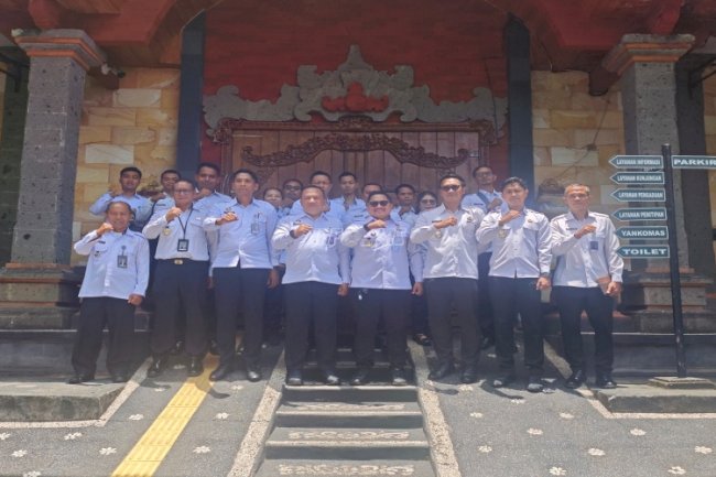Lapas Tabanan Berbagi Pengalaman dan Praktik Pembangunan ZI dengan Lapas Singaraja