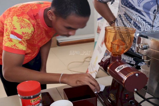 Anak Binaan LPKA Ambon Terampil Sajikan Kopi Berkualitas