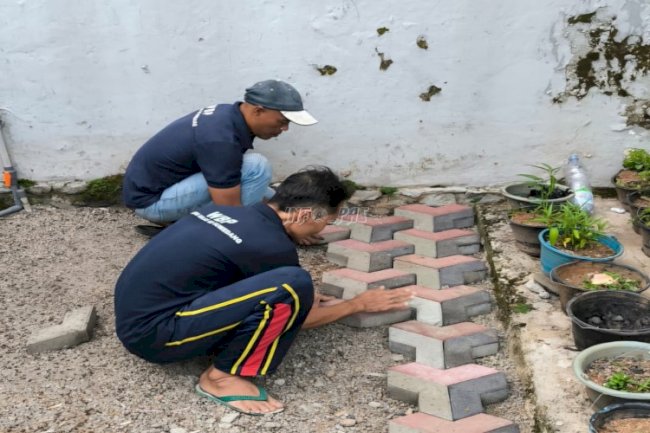 Lapas Sumedang Bekali Warga Binaan dengan Kegiatan Produksi Paving Block